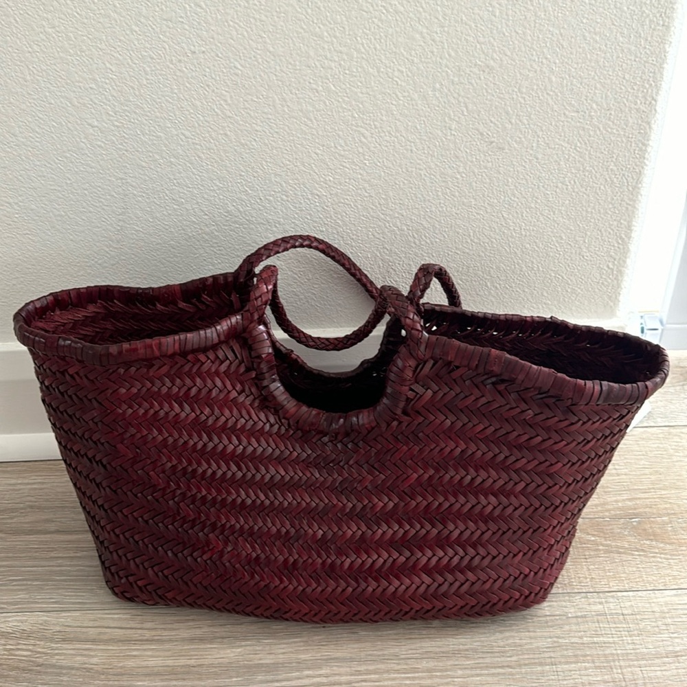 Leather bag